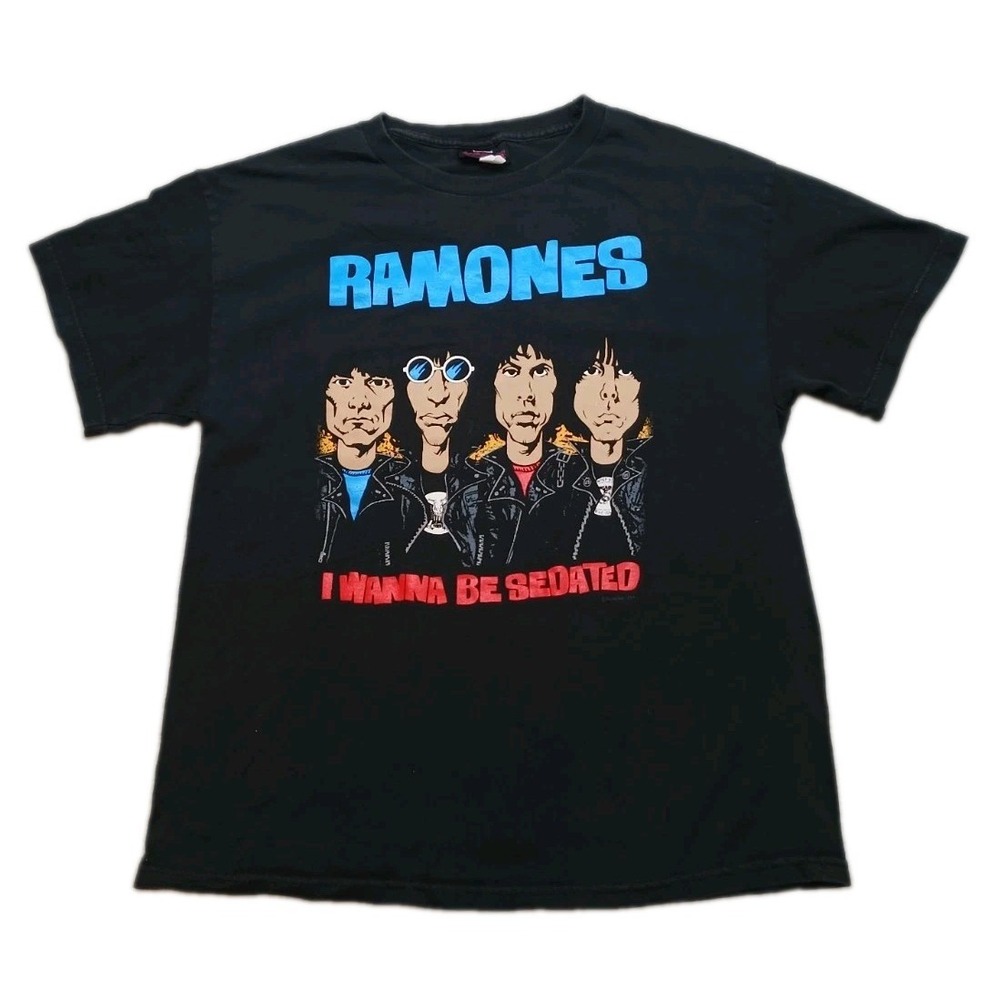 Vtg Y2K Ramones "I Wanna Be Sedated" Graphic T-shirt Men's Size L Ramones 1234